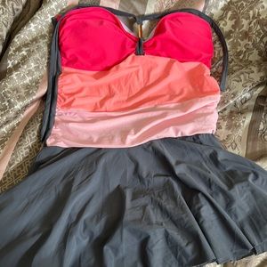 Grey/peachy, pink swimwear, size XL